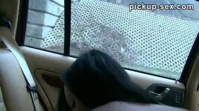 Real amateur Natali Blue gives head and banged in a car