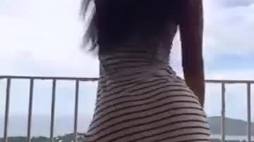 Cuerpecito rico bailando sexy